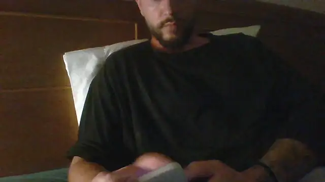 freetom31 online show from April 2026 12:47:02 PM