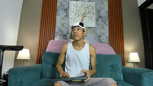 SKINNY BOYXXX online show from March 2026 07:14:02 AM