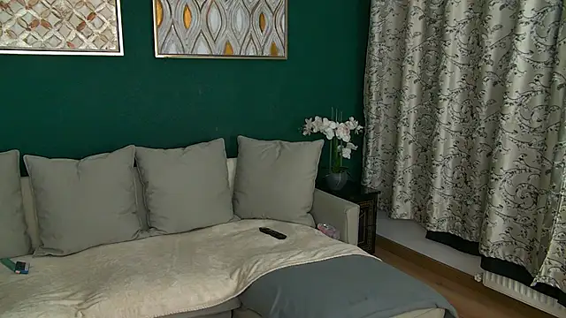 SkinnyNatty online show from April 2026 03:51:02 AM