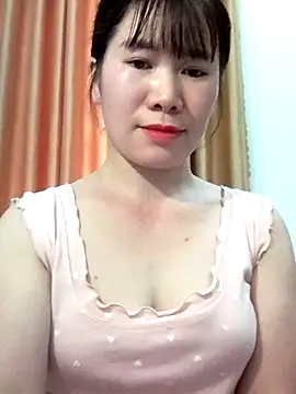 Snapshot of Bondgirl_9 chatting on May 2026 06:21:03 AM Bondgirl 9 online show from May 2026 06:21:03 AM