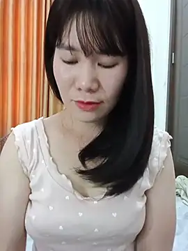 Snapshot of Bondgirl_9 chatting on July 2026 06:09:01 AM Bondgirl 9 online show from July 2026 06:09:01 AM