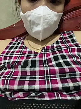 Snapshot of Layla_2x chatting on March 2026 07:42:01 PM Layla 2x online show from March 2026 07:42:01 PM