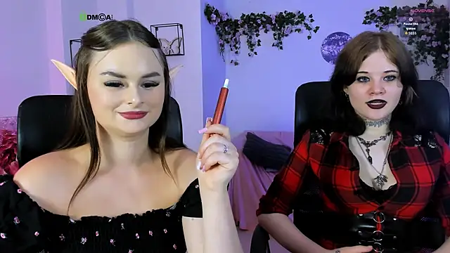 Snapshot of miss_courtney_ chatting on July 2026 08:43:01 AM miss courtney online show from July 2026 08:43:01 AM