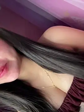 hot-cumplay online show from March 2026 06:01:01 PM