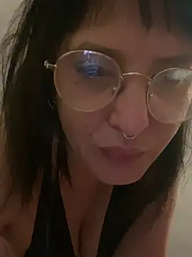 Xlilli69X online show from April 2026 09:08:02 PM