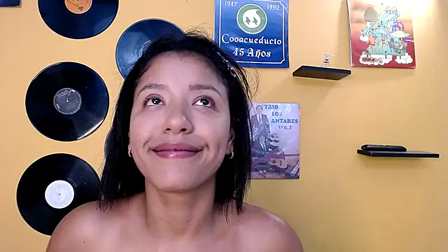 lilithevil32 online show from May 2026 04:07:02 AM