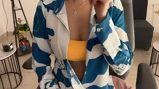 Snapshot of Grema_sexy1 chatting on March 2026 08:04:01 PM Grema sexy1 online show from March 2026 08:04:01 PM