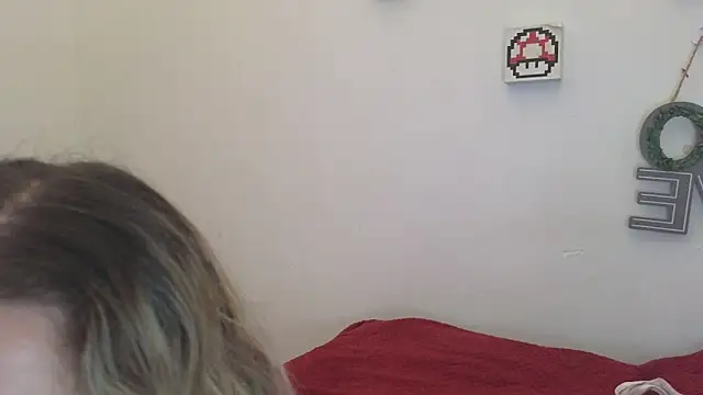 Caroline hernandes online show from April 2026 12:54:01 PM