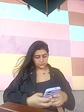 sckarlet1 online show from March 2026 06:03:02 PM