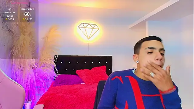 Ariatna Andy online show from March 2026 10:03:01 PM