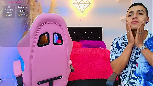 Ariatna Andy online show from March 2026 10:16:01 PM