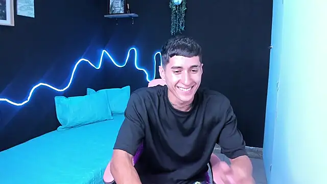 Snapshot of Dark_Valentino_ chatting on March 2026 02:06:02 AM Dark Valentino online show from March 2026 02:06:02 AM