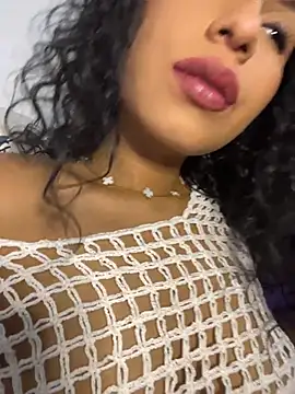 Snapshot of AmeliaAndersson chatting on May 2026 11:43:02 PM AmeliaAndersson online show from May 2026 11:43:02 PM