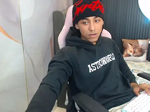 taylor bigdick18 online show from April 2026 01:30:01 AM