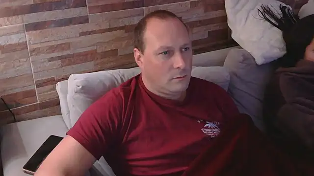 Snapshot of lustonfan chatting on April 2026 01:45:01 AM lustonfan online show from April 2026 01:45:01 AM