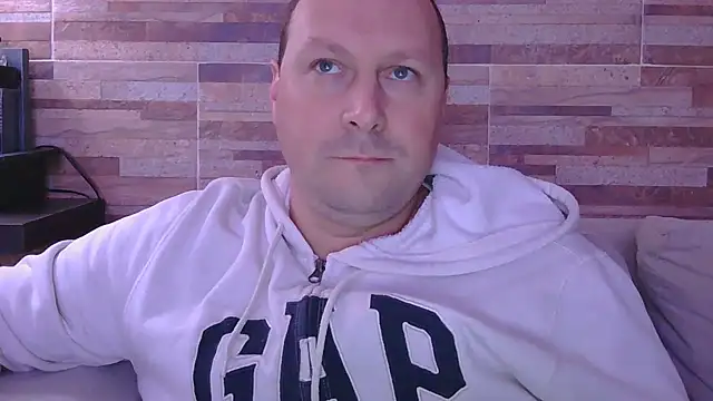 Snapshot of lustonfan chatting on July 2026 12:24:02 PM lustonfan online show from July 2026 12:24:02 PM