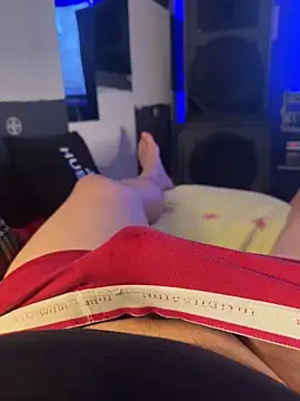 MatthewEmme2121 online show from June 2026 12:30:02 PM