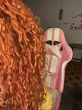 ThePrettyTiana online show from April 2026 07:58:01 PM