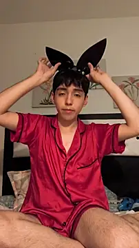 Lucca  555 online show from April 2026 10:54:02 PM