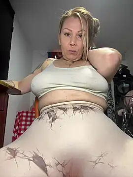 Snapshot of JessiBabyZ chatting on July 2026 04:27:02 PM JessiBabyZ online show from July 2026 04:27:02 PM
