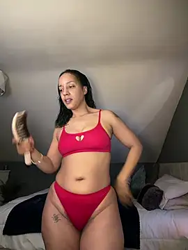 Saskia xx online show from March 2026 06:02:02 PM