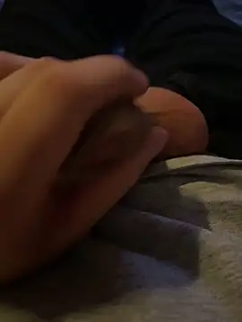 YoUnGbOy2018 online show from April 2026 11:08:02 PM