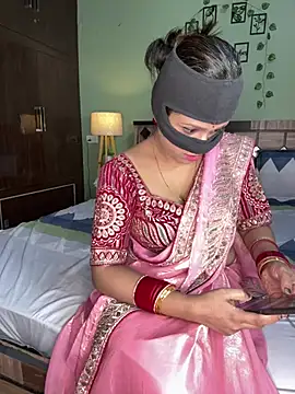 Snapshot of your_bhabhi_love chatting on June 2026 05:08:01 PM your bhabhi love online show from June 2026 05:08:01 PM