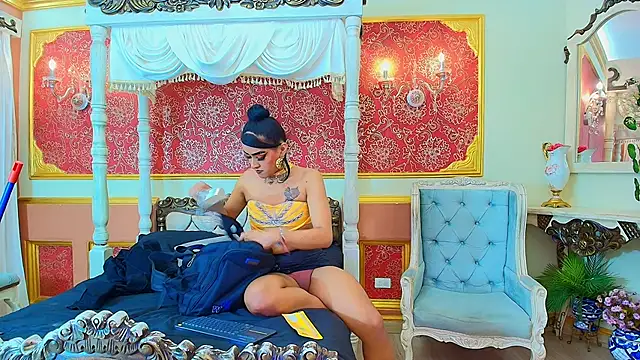 Snapshot of Sienna_Dark chatting on June 2026 11:37:02 AM Sienna Dark online show from June 2026 11:37:02 AM