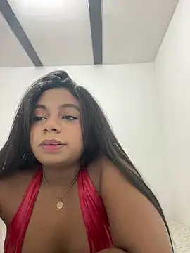 Snapshot of cata_rosse_ chatting on May 2026 06:31:02 PM cata rosse online show from May 2026 06:31:02 PM