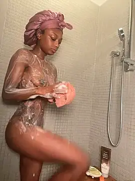 Snapshot of Princessssbby chatting on May 2026 09:41:01 PM Princessssbby online show from May 2026 09:41:01 PM