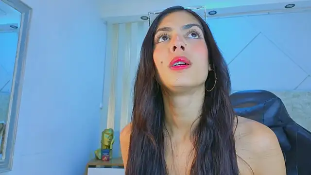 j belle  online show from April 2026 01:42:02 PM