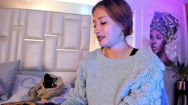 ZoeTaylorl online show from April 2026 12:19:02 PM