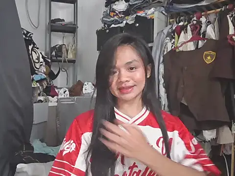 YunaBigCock online show from June 2026 05:01:02 PM