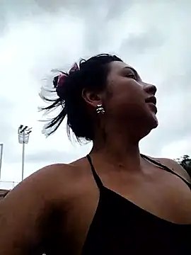 Marianaxc online show from April 2026 12:44:02 PM