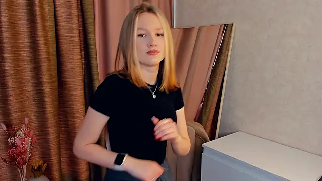 CelsaDelucia online show from March 2026 07:35:02 AM