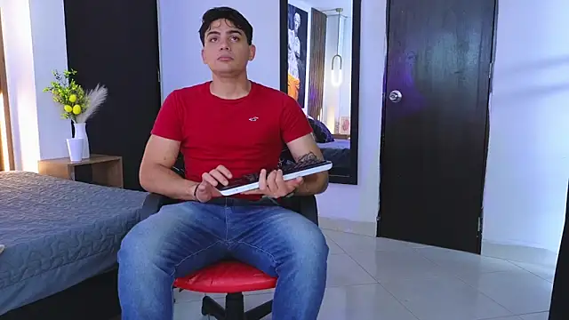 MrAdonis  online show from April 2026 07:30:01 PM