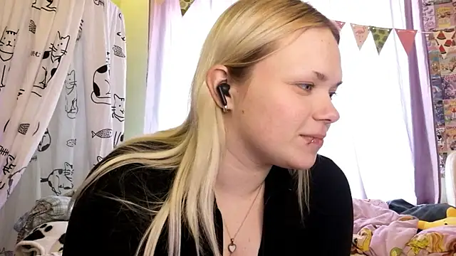Snapshot of AnimeGirl67 chatting on April 2026 01:41:01 PM AnimeGirl67 online show from April 2026 01:41:01 PM