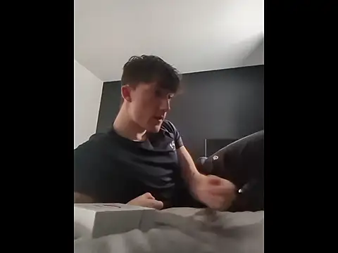 HornyKing2969 online show from April 2026 12:47:02 PM