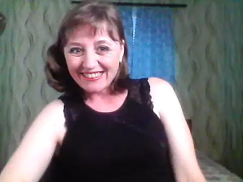 Alisaprice077 online show from May 2026 04:00:01 PM