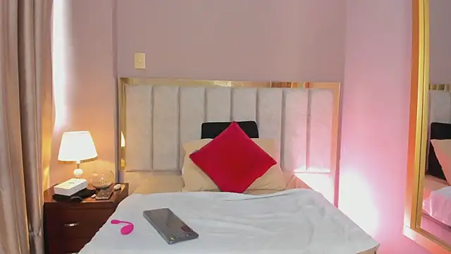 FreyaCameron online show from March 2026 12:32:01 PM