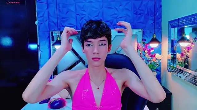 Snapshot of Stefany_PiInk chatting on May 2026 12:22:02 PM Stefany PiInk online show from May 2026 12:22:02 PM
