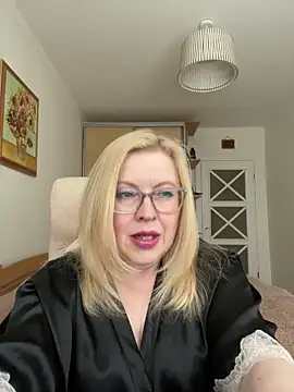 JanieLight53 online show from April 2026 03:21:01 PM