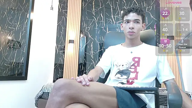Snapshot of ValeriHot_1 chatting on May 2026 02:42:02 AM ValeriHot 1 online show from May 2026 02:42:02 AM