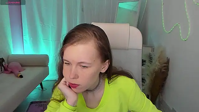 AriaGracen online show from April 2026 08:32:01 AM