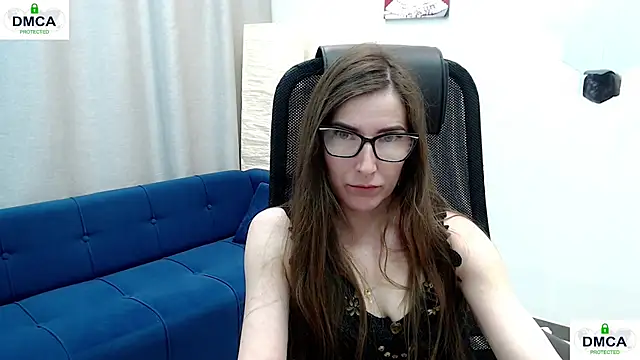 Snapshot of eva_lady chatting on May 2026 08:44:02 AM eva lady online show from May 2026 08:44:02 AM