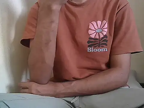 Snapshot of Madhu08fm chatting on March 2026 05:57:01 AM Madhu08fm online show from March 2026 05:57:01 AM