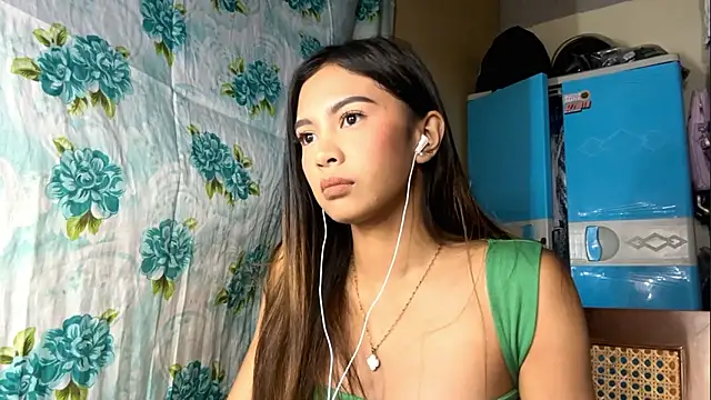 LilianBlevans online show from March 2026 04:33:01 PM