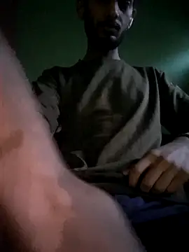 king parth2002 online show from March 2026 01:32:01 AM