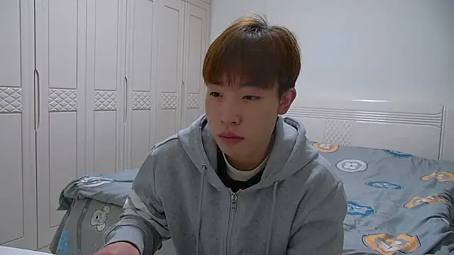 Snapshot of Similu-001 chatting on March 2026 01:08:01 PM Similu-001 online show from March 2026 01:08:01 PM