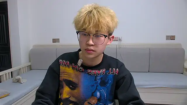 Chili-001 online show from March 2026 10:21:01 AM